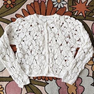 Vintage White Flower Crochet Cardigan Size Medium